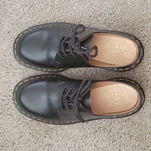 Doc Marten Oxfords